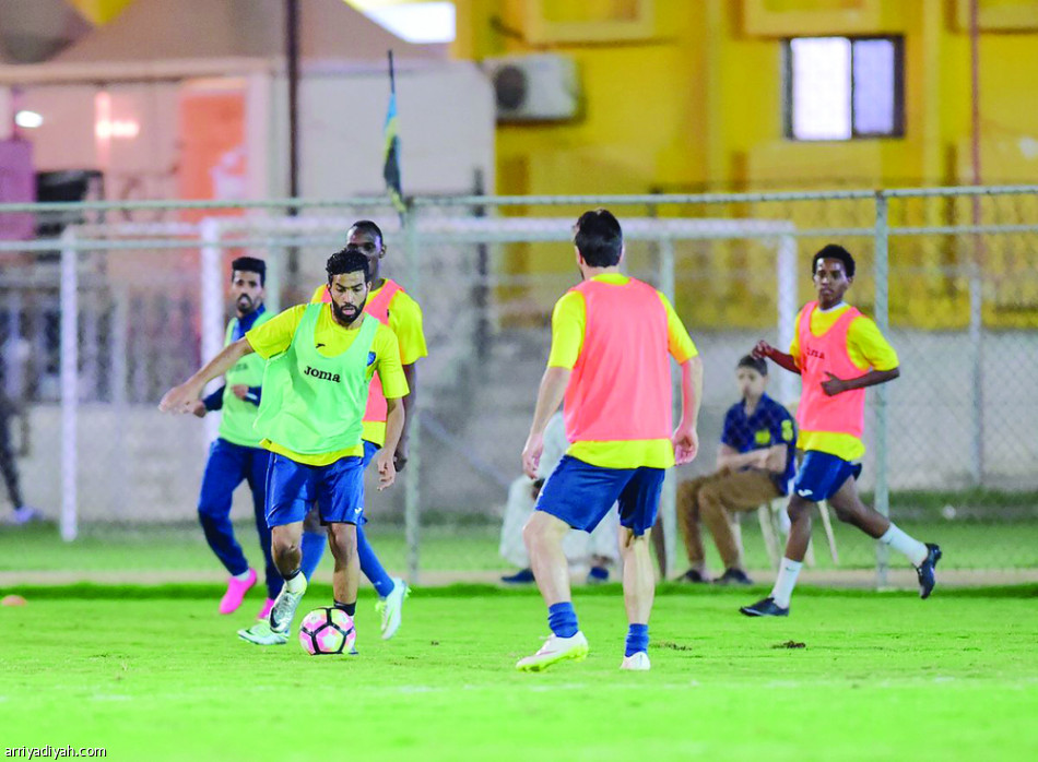التعاون يعتمد السرعة لمواجهة العنابي