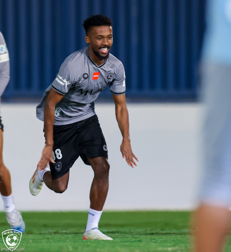 غدا.. الطائي بروفة الهلال الأخيرة للنهائي القاري