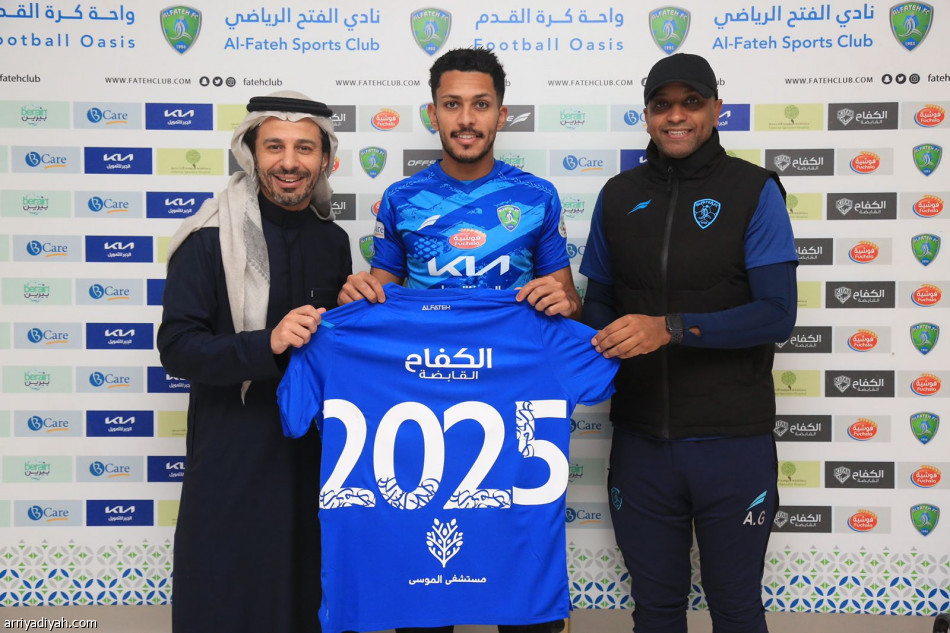 الفتح يستقبل دونيس ويضم الخليف