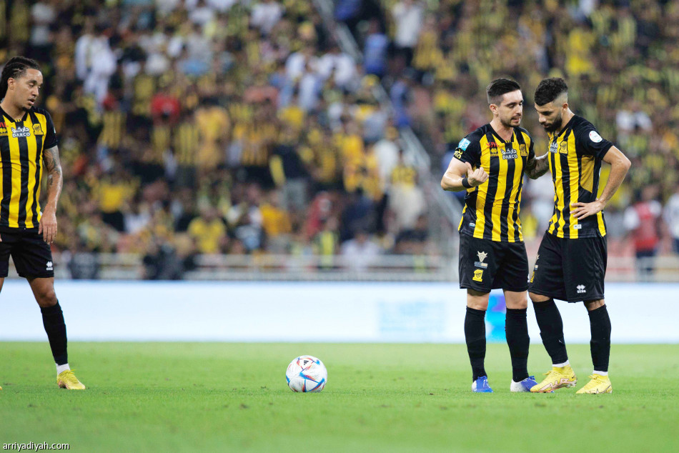 بـ 13 انتصارا..
الاتحاد يسيطر
على الوحدة