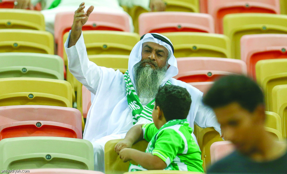 جماهير أهلاوية تُظهر غضبها وحسرتها على الفوز الذي ضاع بعد هدف جوناثان القاتل