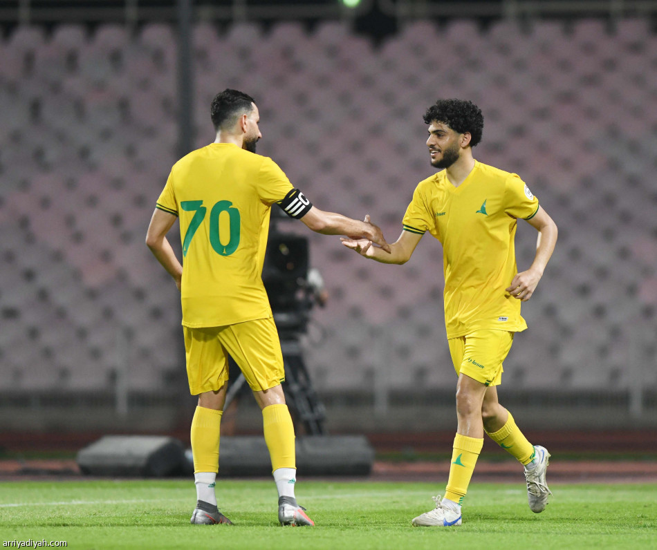 الدوري الرديف..
الخليج يقلبها في دقيقتين.. والفتح يكسب بـ 5