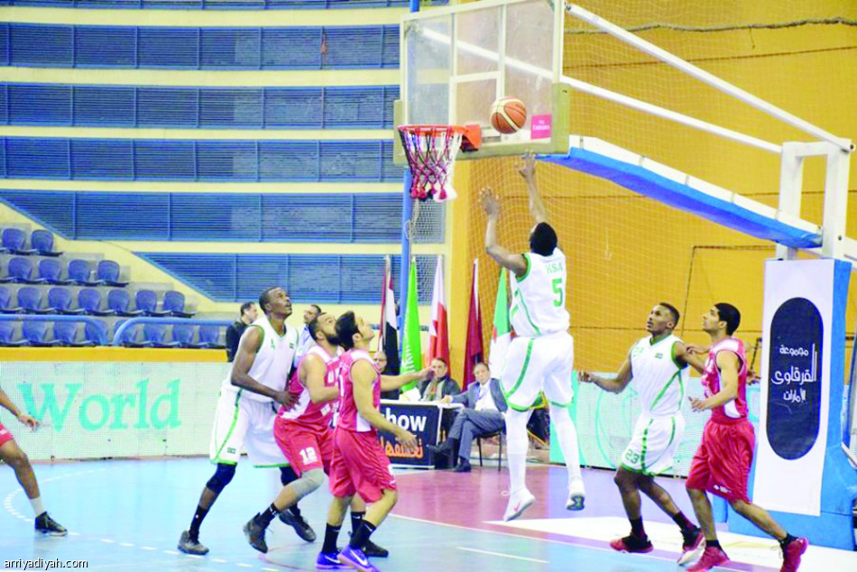 منتخب السلة إلى نصف نهائي العربية
