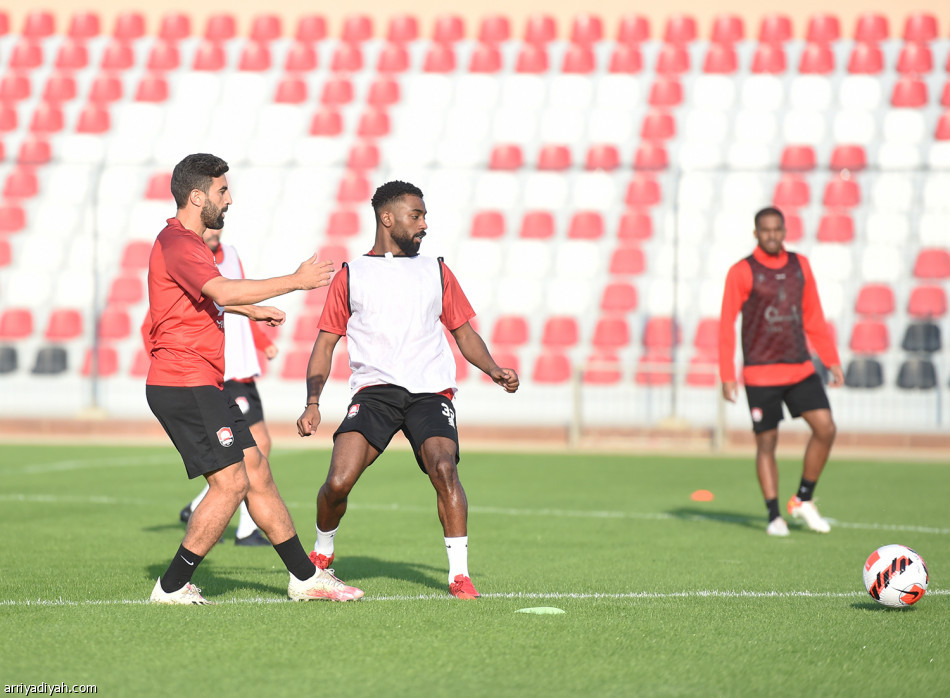 اجتماع يحفز الرائد لمواجهة أبها