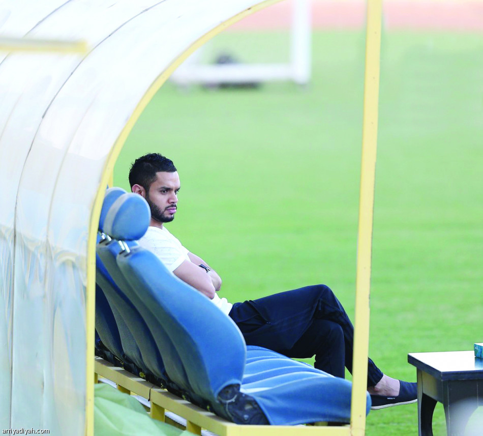 النصر يفقد 10 في معسكر الإمارات