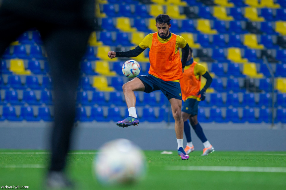 النابت والعمري يعودان إلى تدريبات التعاون