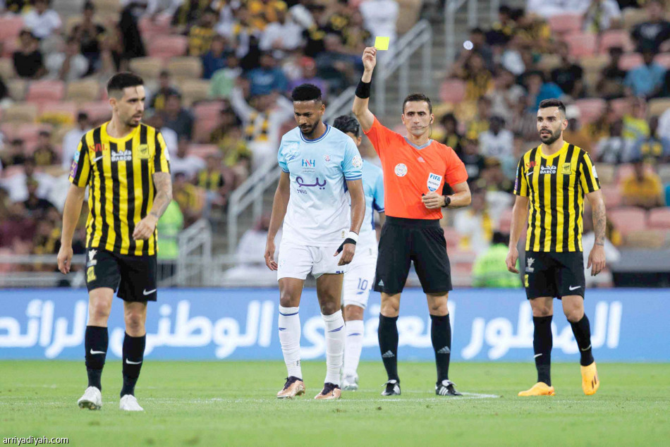 خارج الأرض.. 
أبها خسارة عاشرة