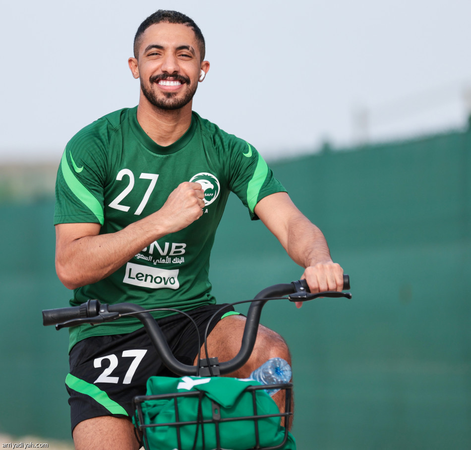 الأخضر.. العبود يدخل «الجماعية»