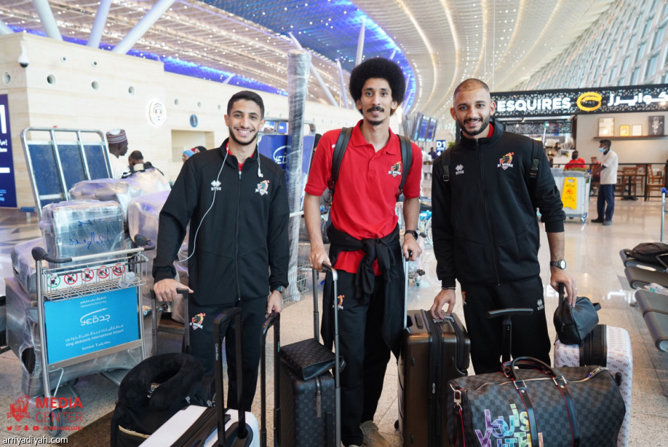 أنسيلمو يتقدم قائمة الوحدة في معسكر مورسيا