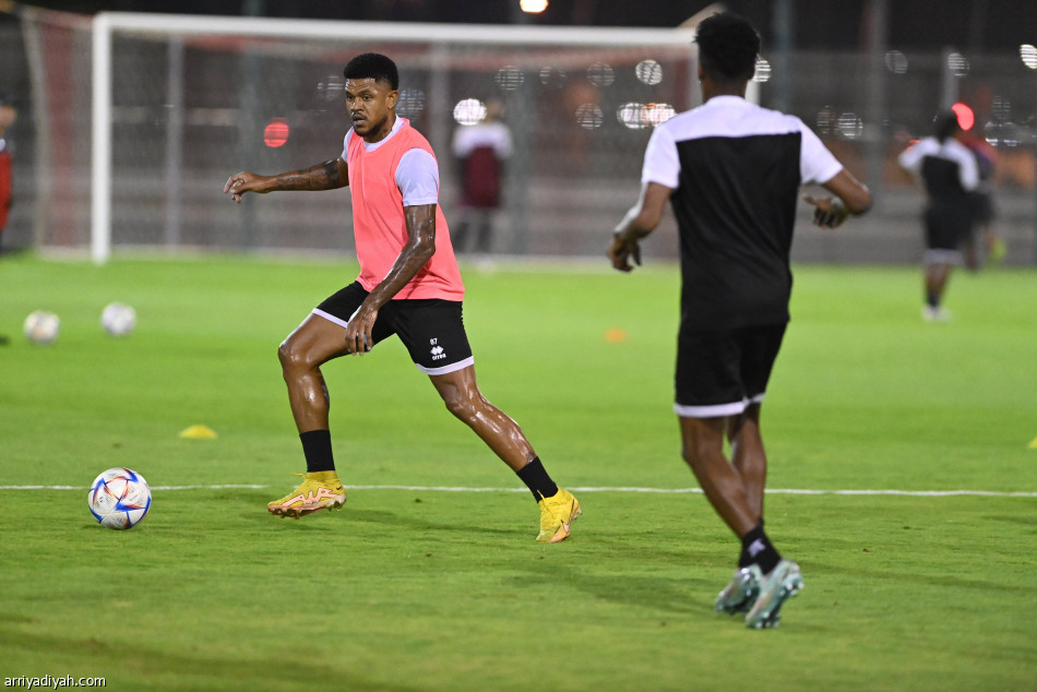 قبل النصر.. الوحدة يتأهب بمناورات