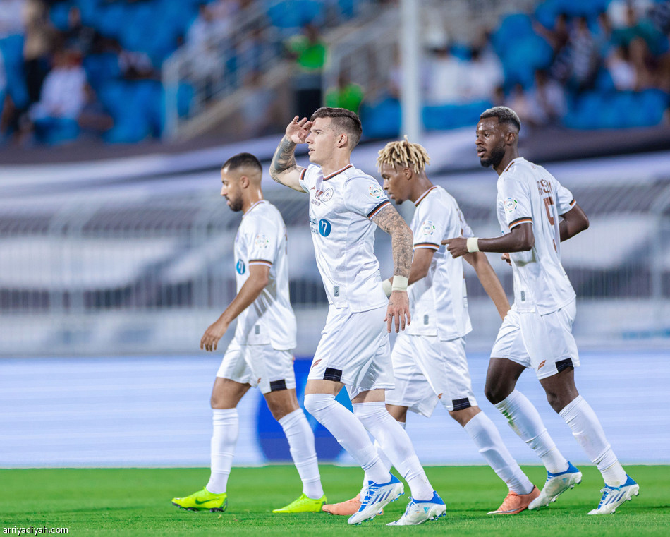 الشباب.. 
ثلاثية رابعة