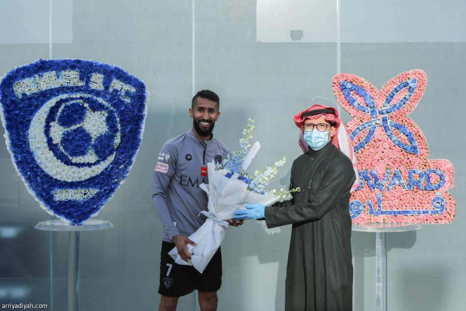 «فلاورد» يكافئ لاعبي الهلال بـ220 ألف ريال
