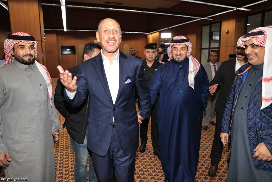 بعثة الأخضر تصل إلى العراق