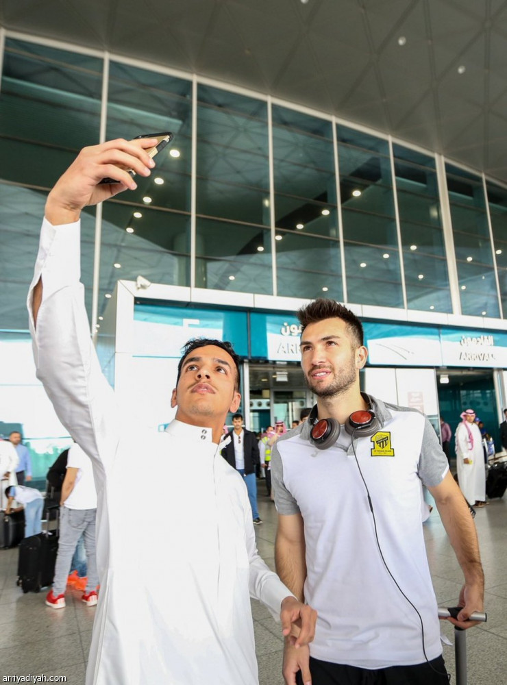 الاتحاد يصل الرياض تأهباً لنهائي ولي العهد