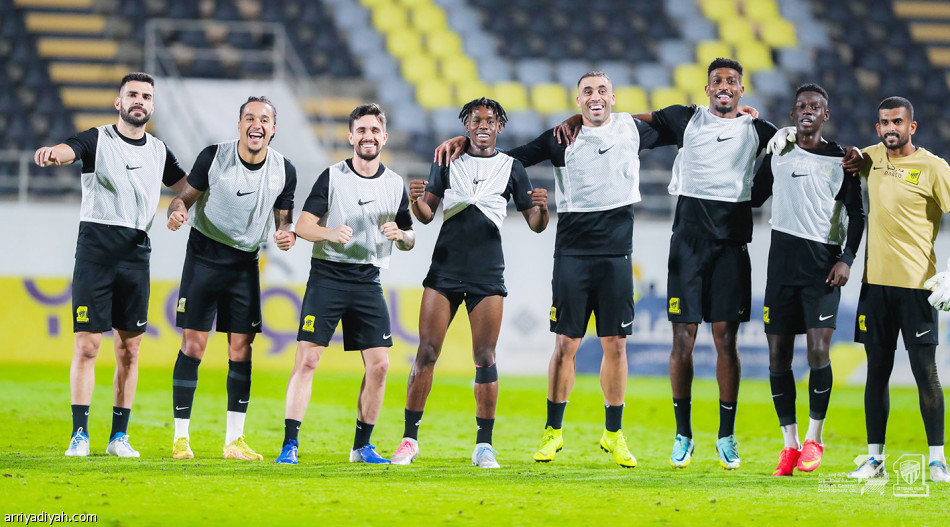 بيريرا 
خارج حسابات دياز