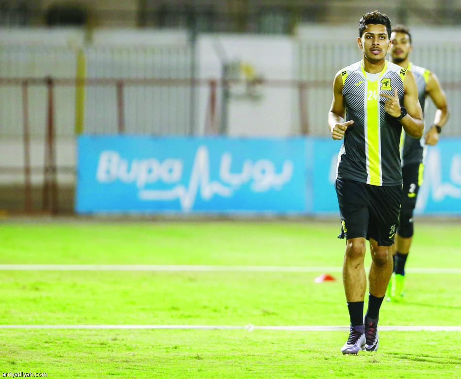 سييرا يستنجد بخرمي.. ويراقب مواهب الاتحاد