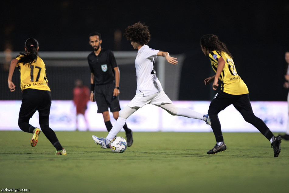 ممتاز السيدات.. الاتحاد يرفض الخسارة أمام الشباب