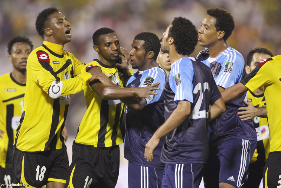 الكلاسيكو يجدد..
رشة السوبر و«عركة» نور