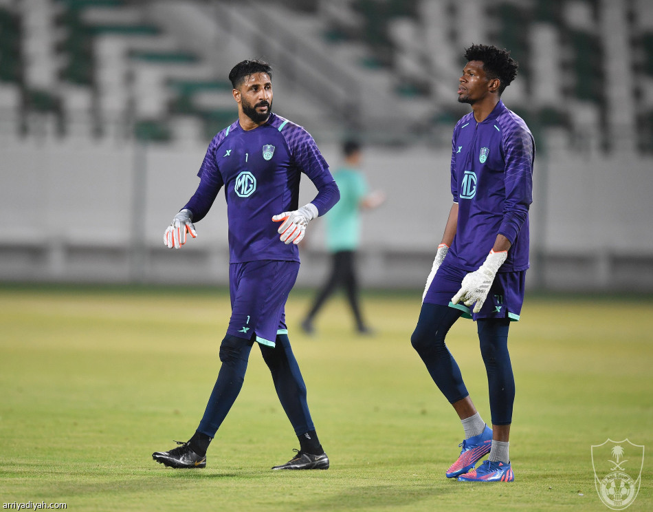 الأهلي يعود بعد تجربة الطائي