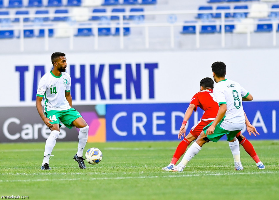 بثنائية الإمارات.. الأخضر الأولمبي يتأهل متصدرا