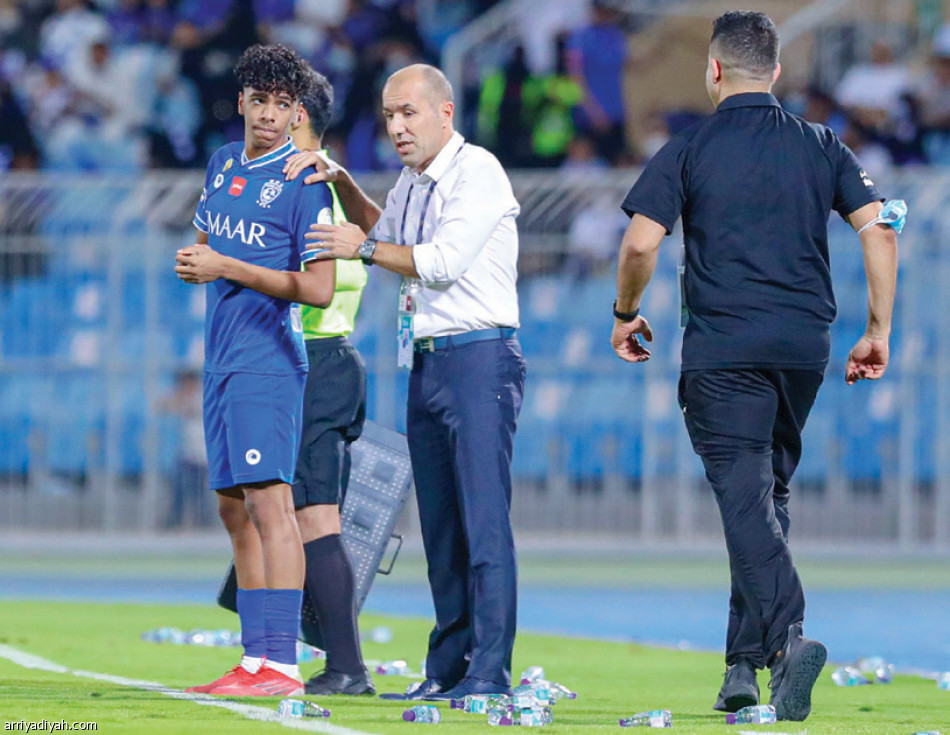 كاريلو 
يسجل بعد 229 يوما