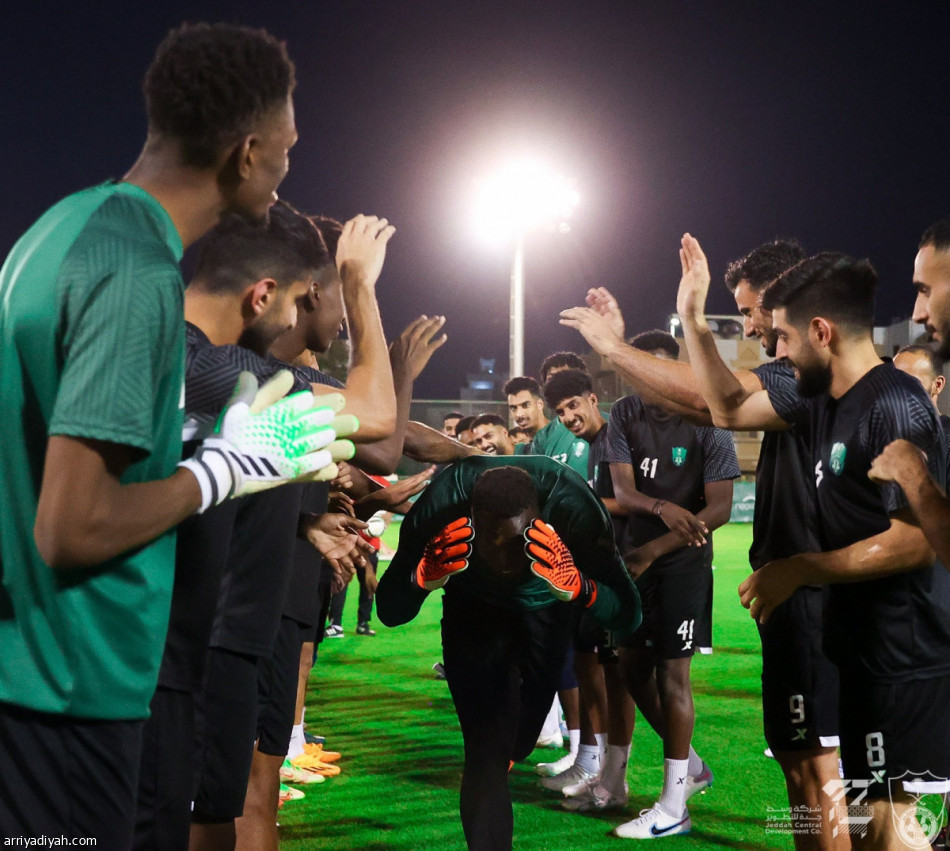 ميندي يظهر في تدريبات الأهلي