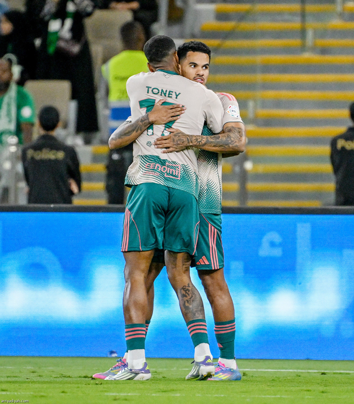 الأهلي ينتصر