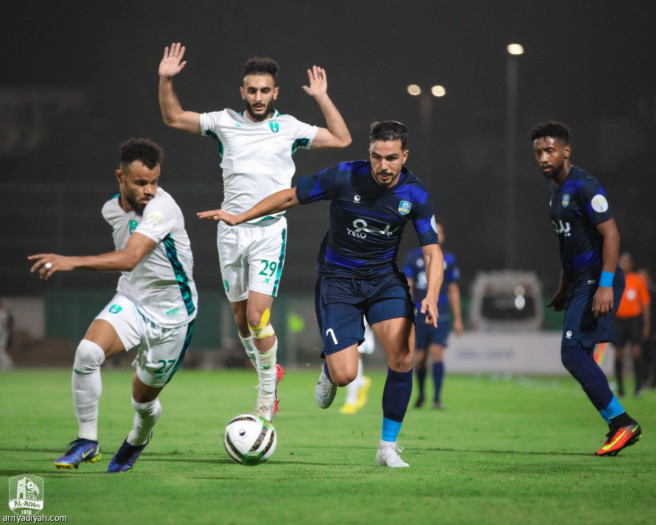 21 أهلاويا يجتازون اختبار العين