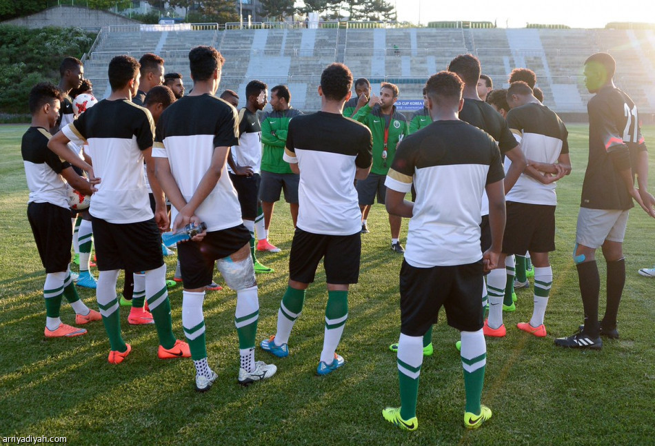 تذاكر مجانية لجماهير الأخضر في مواجهة الإكوادور