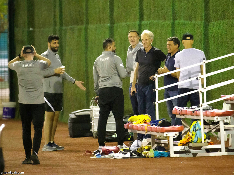 الترفيهية
تجهز الأخضر قبل سوريا