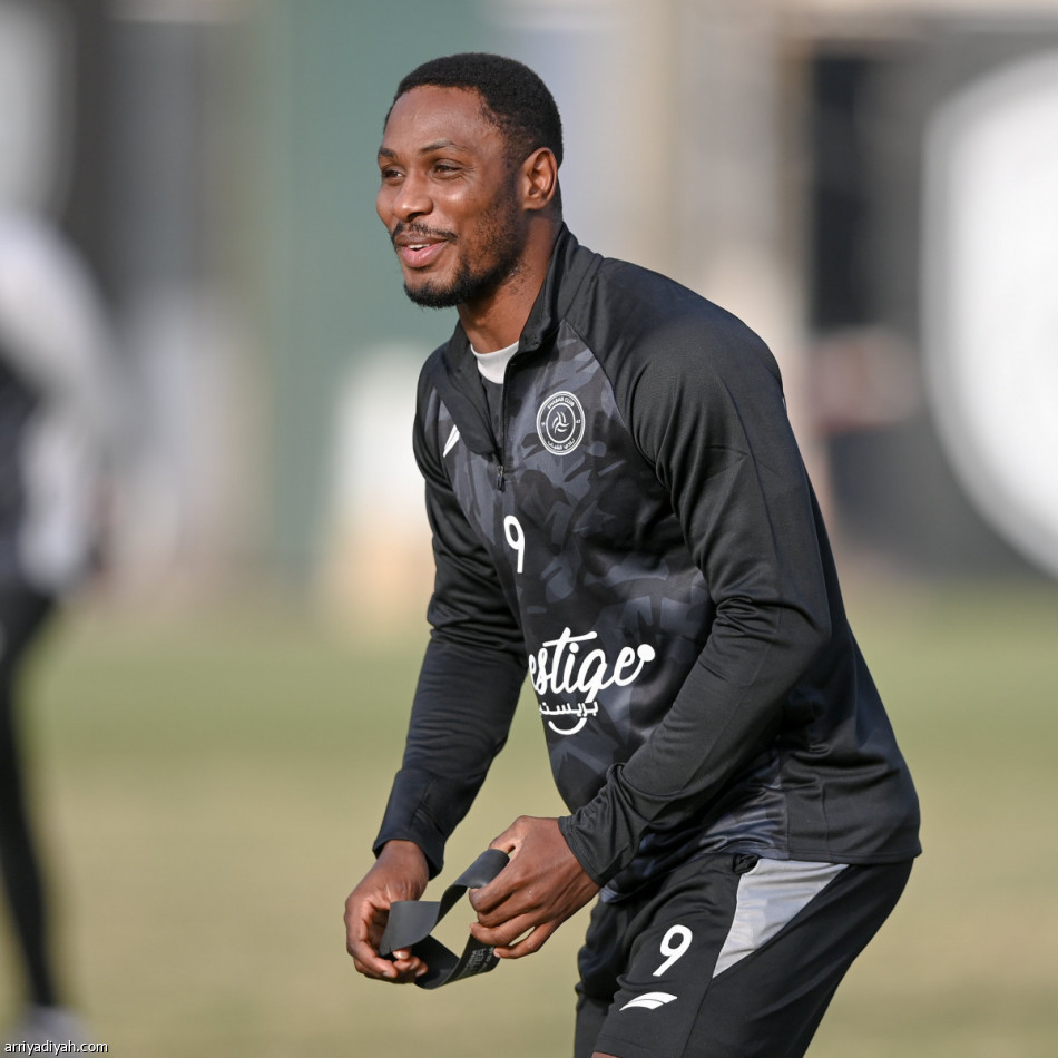 شاموسكا يستعد للتعاون بالبناء والاستحواذ