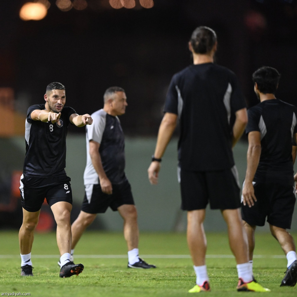 الشباب.. تدريبات خاصة تجهز القرني