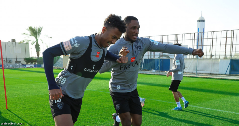 ميشيل يلتحق بتدريبات الهلال.. وهيون يعود