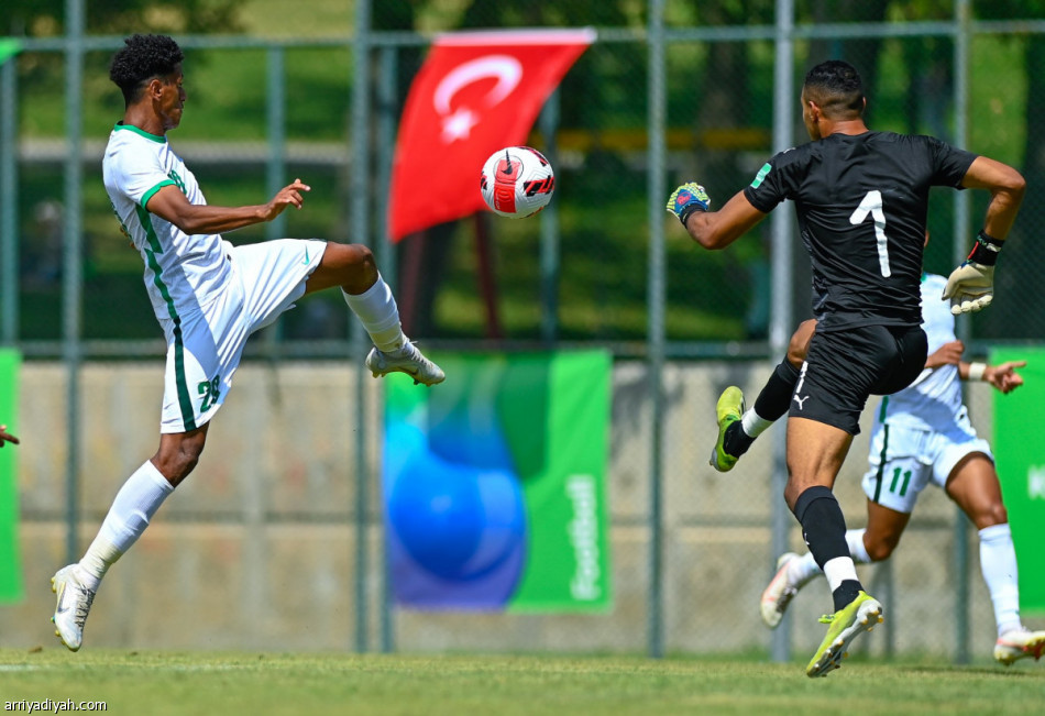 «قونية 2021».. الأخضر يبلغ دور الأربعة بعلامة كاملة