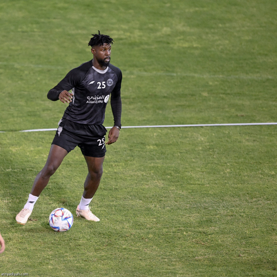 الشباب يتدرب 150 دقيقة