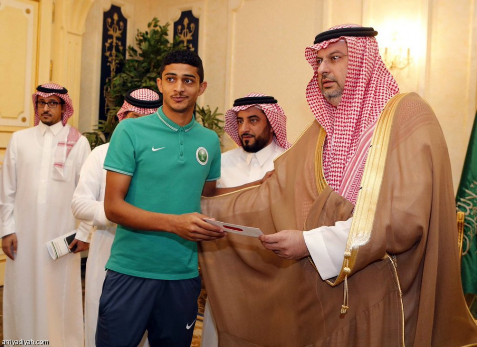 عبدالله بن مساعد خلال استقبال الأخضر الشاب : التوثيق لن يلغي بطولات أي نادي وسندرس الاعتراضات