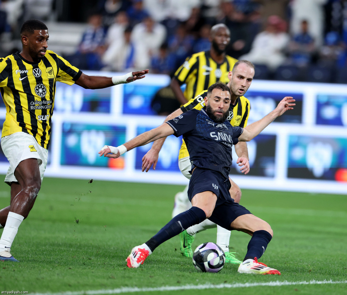 الصدارة تضيع