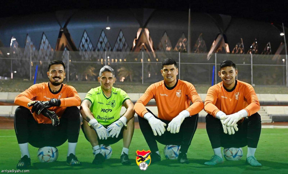 كوستاس يلعب 
على أخطاء فنزويلا