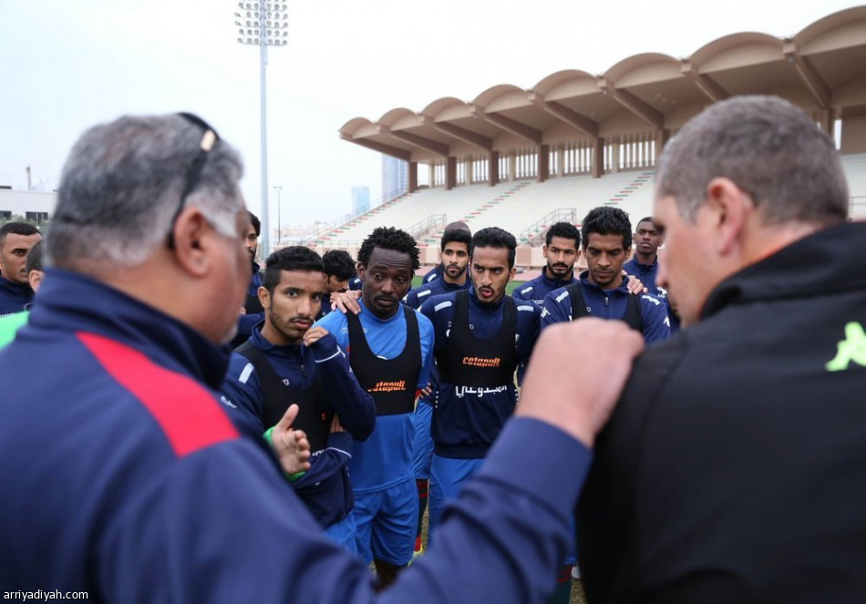 الاتفاق يحفز لاعبيه بالمكافآت قبل الهلال