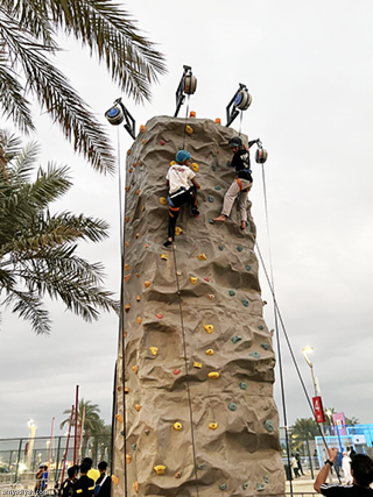 بالتخصص..
الأزرق يكسر الاتحاد