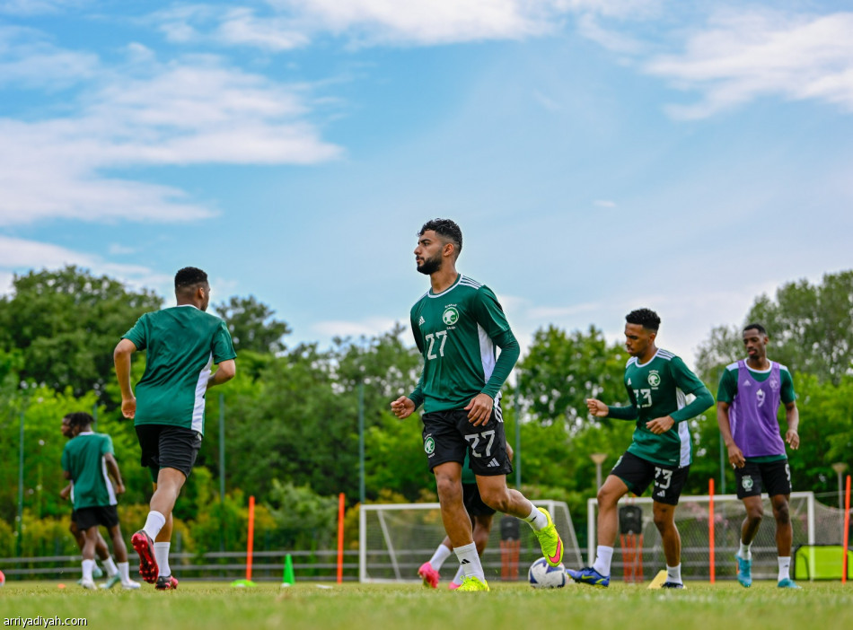 «أخضر23».. الشهري يركز على «الثابتة» قبل فرنسا