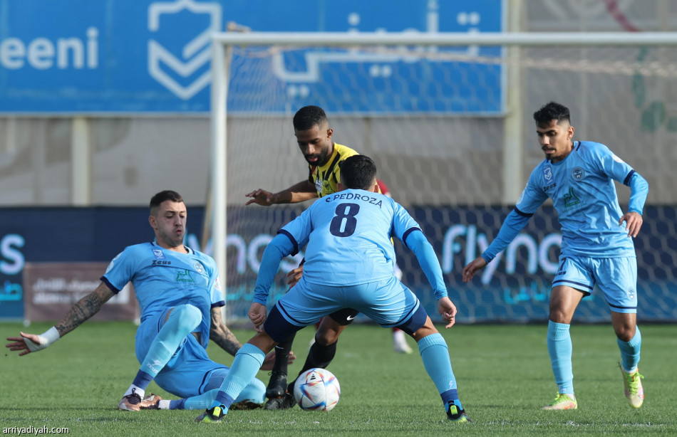 الاتحاد يزيد معاناة الباطن