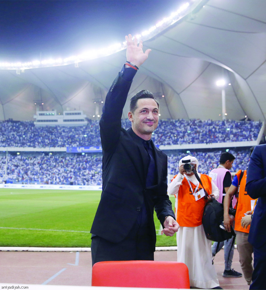 الهلال.. يغزو التقنية