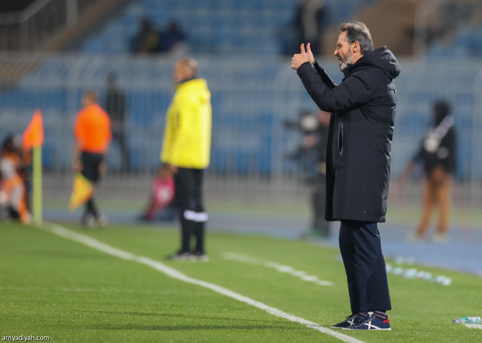 الشباب والاتحاد يتعثران بـ«المؤجلة»