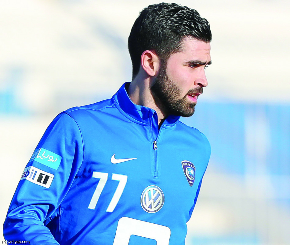 الهلال يجهز عقد استمرار خربين