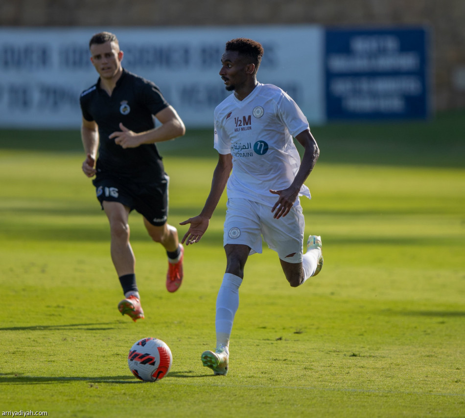 الشباب يكسب التجربة الأخيرة