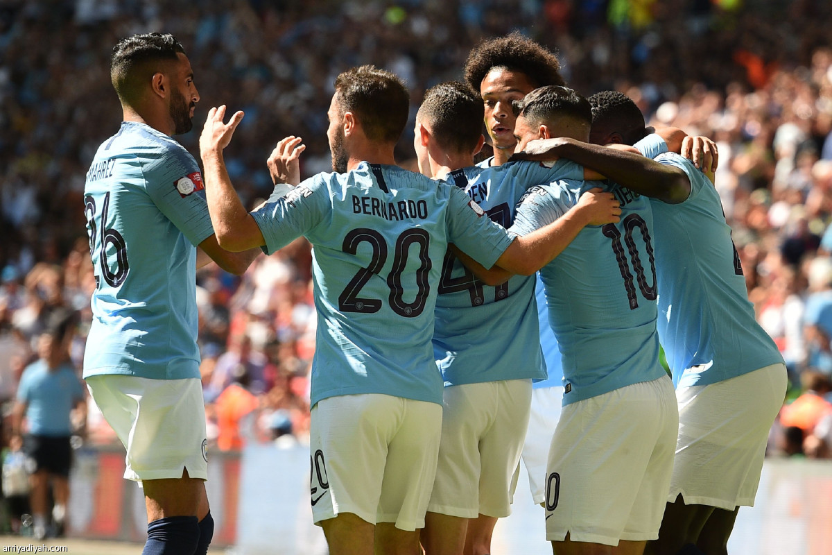 محرز يدخل التاريخ