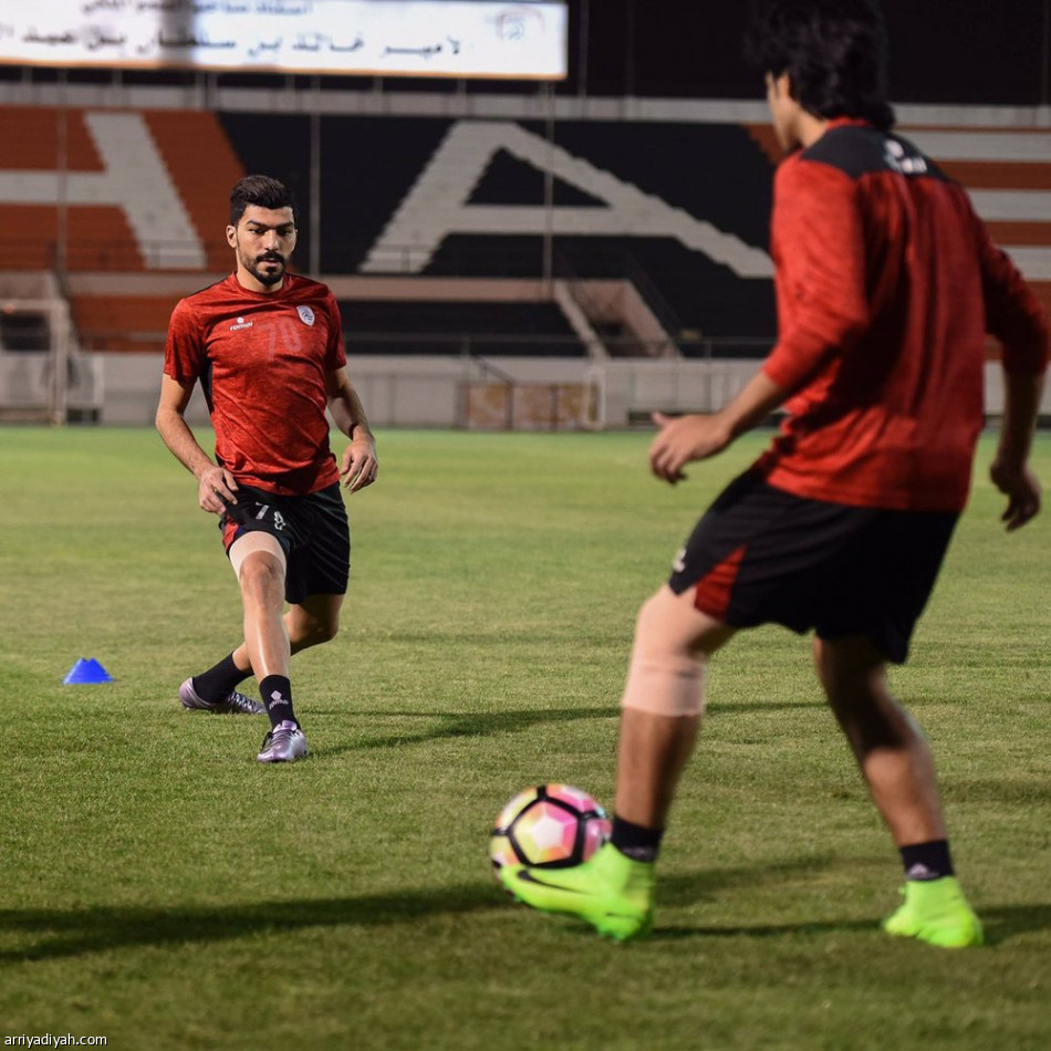 سامي الجابر يرسم خطة تجاوز الهلال