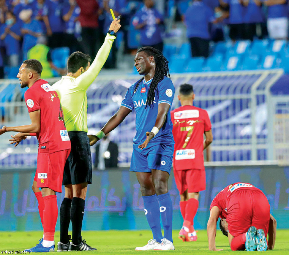 كاريلو 
يسجل بعد 229 يوما