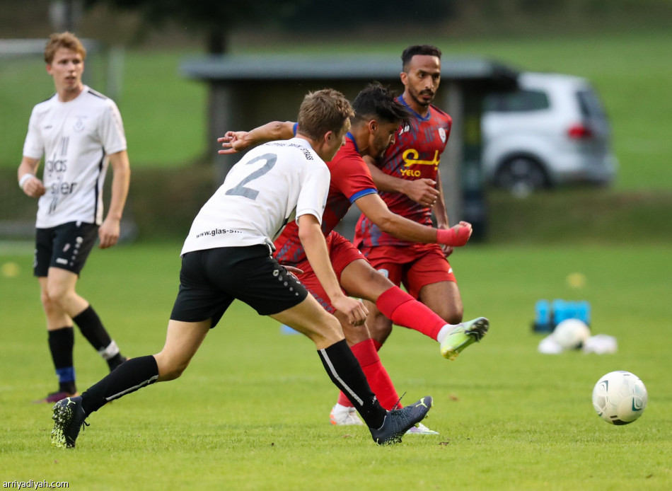 الحر يضرب
معسكرات الأندية